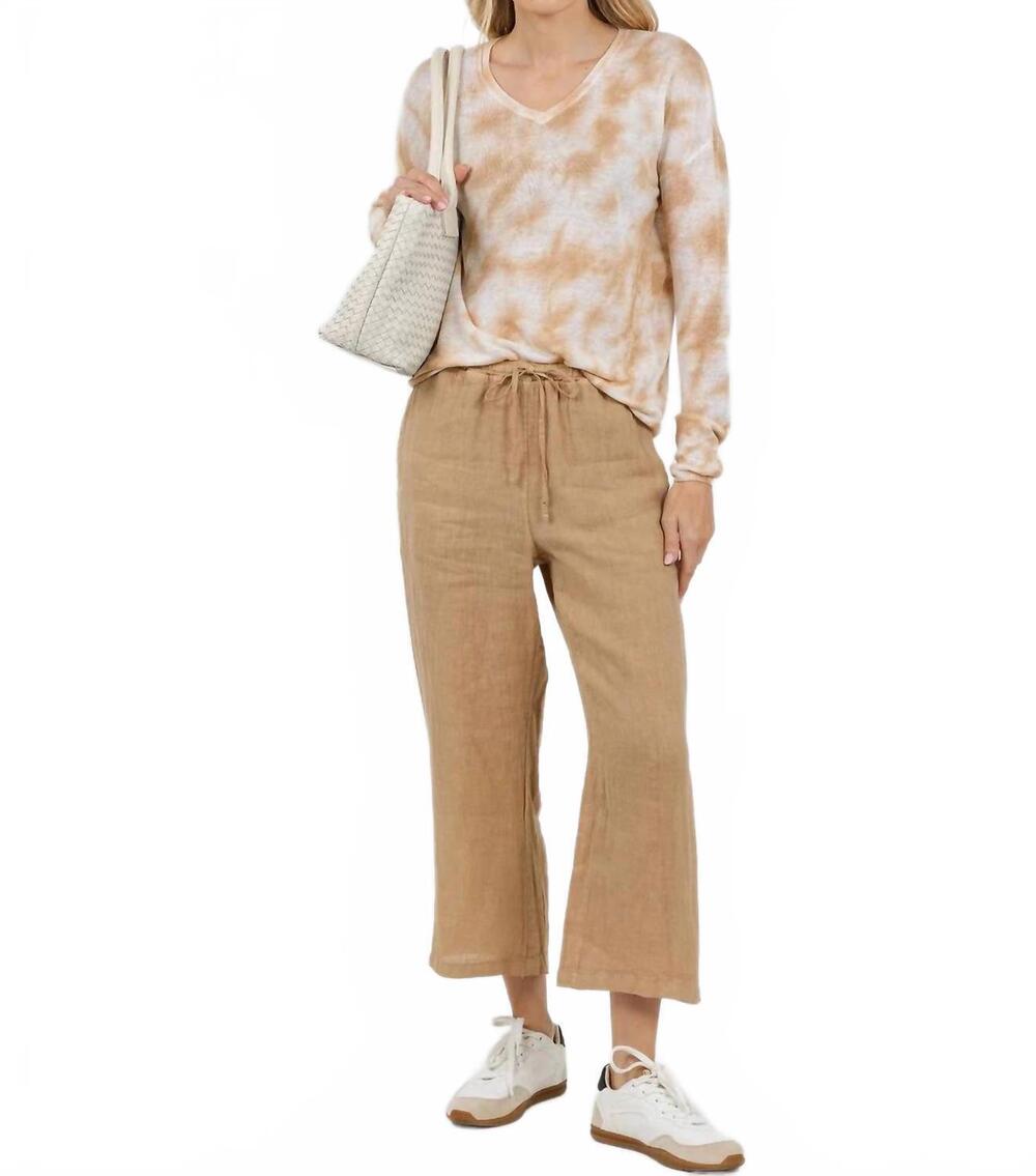 NEW ELLIOTT LAUREN daydreaming printed v neck sweater in latte